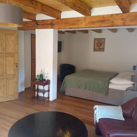 Stodola-Soukromy Apartman Pro Dva S Venkovni Virivkou Karlštejn Eksteriør bilde